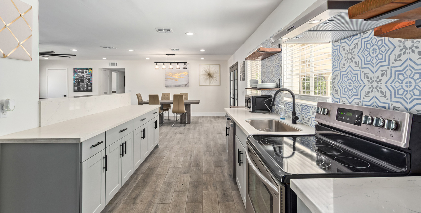 Newly remodeled kitchen with the best appliances